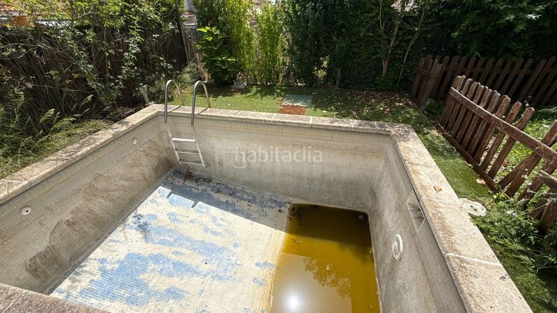 Foto a97f6caa-b340-421d-b34f-a9119d21a650. Casa  con piscina en Sils