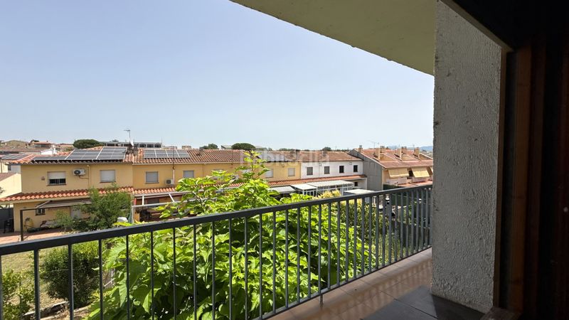 Foto fb229d6f-87a1-47eb-b828-289381211240. Casa  con piscina en Sils