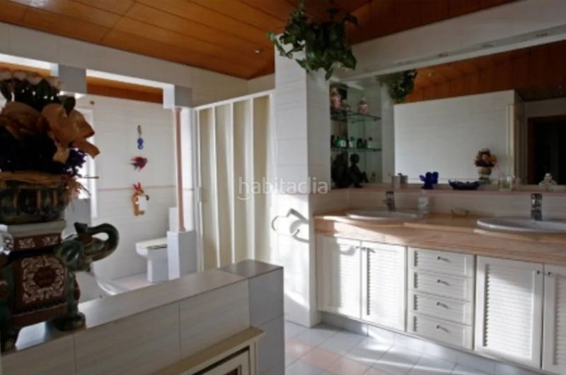 Foto feea11a8-1ad6-49c3-a657-431b67b6fbac. Casa amb calefacció aparcament a Capellades
