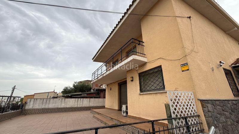 Foto c96765dc-b3c5-49a2-ab8a-e609e3dabb1d. Casa amb calefacció aparcament a Serraparera Cerdanyola del Vallès