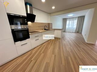 Appartement à Campoamor. Piso reformado en zona del mercado, alicante  113 m  3 hab  coci
