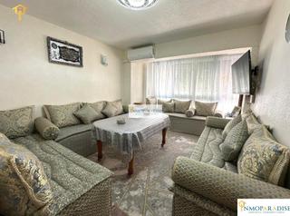 Appartement à Carolinas Altas. Piso 70 m con 3 dormitorios y galería en cuarta planta en caroli