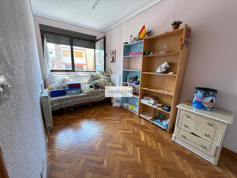 Foto 615ce2db-9953-4f4a-9a36-7dba44afd3fa. Casa amb aparcament a Benalúa Alicante