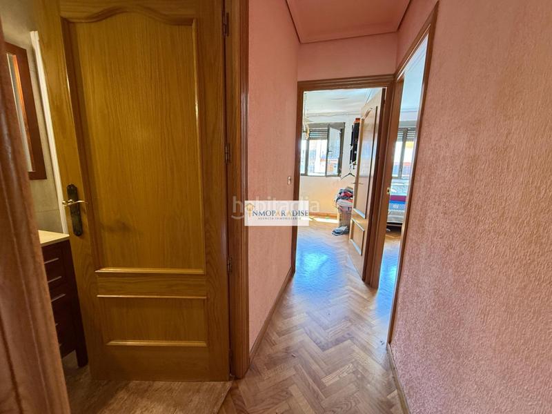 Foto 6959891c-1f6f-4ba2-ad7a-7516aca51fe6. Casa amb aparcament a Benalúa Alicante