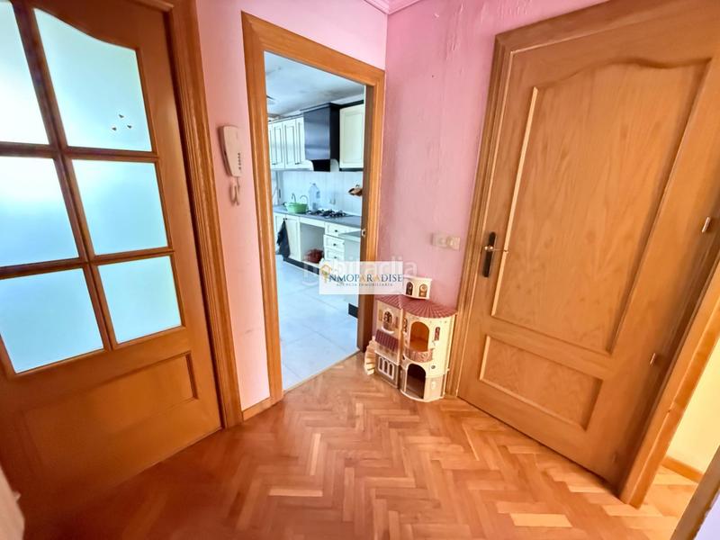 Foto 7ed780c3-5b5b-402c-88e8-d33f41189f58. Casa amb aparcament a Benalúa Alicante