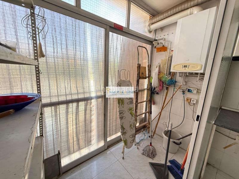 Foto 8706da1f-dfa4-4f39-b4d0-288258f78279. Casa amb aparcament a Benalúa Alicante