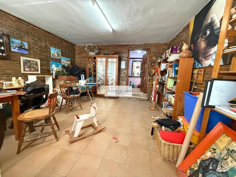 Foto 8e48607b-a7df-4369-aa72-177af2a661e4. Casa amb aparcament a Benalúa Alicante