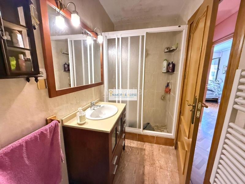 Foto cc2e7320-deb9-4d13-aff4-1d2a72beef44. Casa amb aparcament a Benalúa Alicante