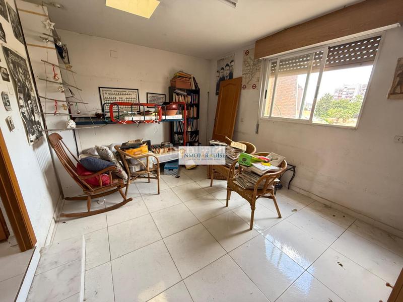 Foto efb855ee-ca32-428e-aacc-b4d42871feab. Casa amb aparcament a Benalúa Alicante