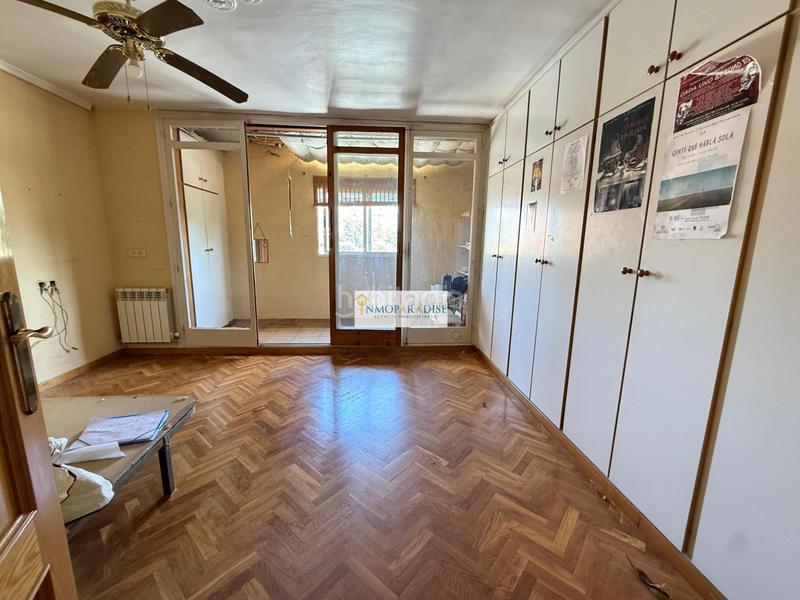 Foto f54d063e-6c6b-46f5-b0c6-ca7c8131f418. Casa amb aparcament a Benalúa Alicante