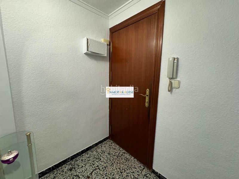Foto 3337fb8d-cc17-4825-bf7f-544ae24a8d6f. Piso inmoparadise ofrece espectacular piso en venta de 81 m2 en la zona de Carolinas Altas 3 hab, 1 baño en Alicante