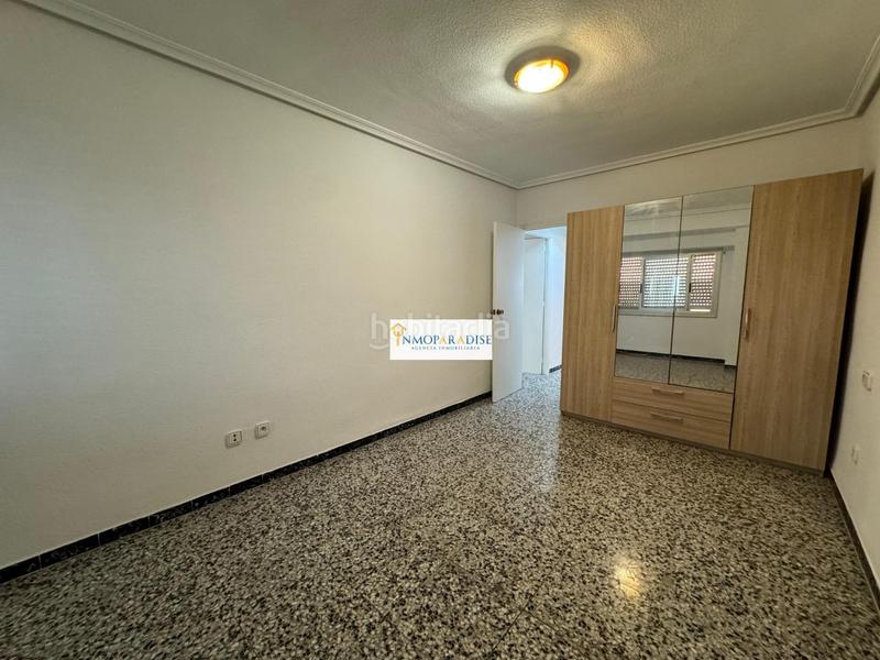 Foto 7cf18858-2a27-41cd-9d11-d8797007cbe7. Piso inmoparadise ofrece espectacular piso en venta de 81 m2 en la zona de Carolinas Altas 3 hab, 1 baño en Alicante