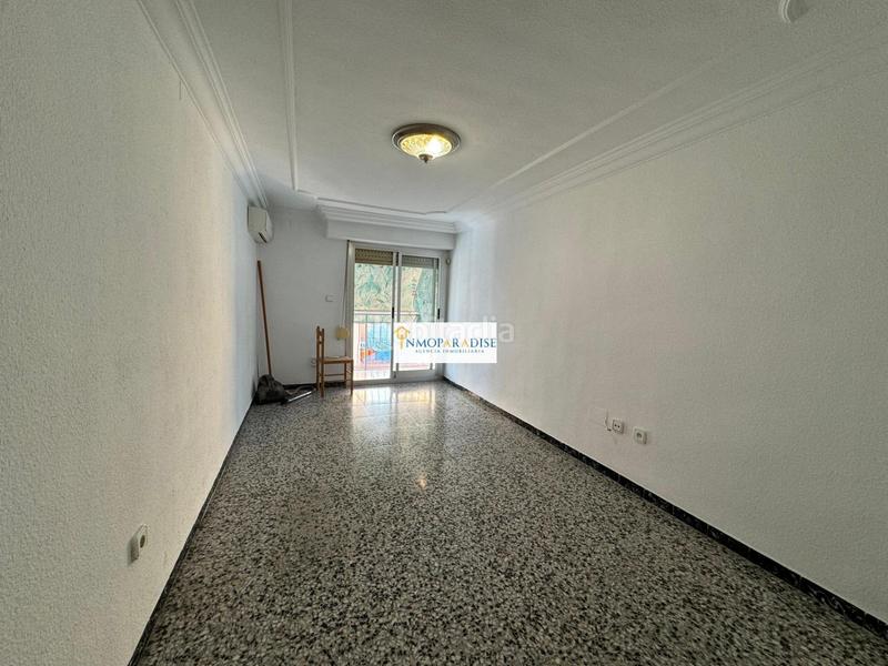 Foto 8e70492c-8cf7-4a27-b7ae-fa304b68fcad. Piso inmoparadise ofrece espectacular piso en venta de 81 m2 en la zona de Carolinas Altas 3 hab, 1 baño en Alicante
