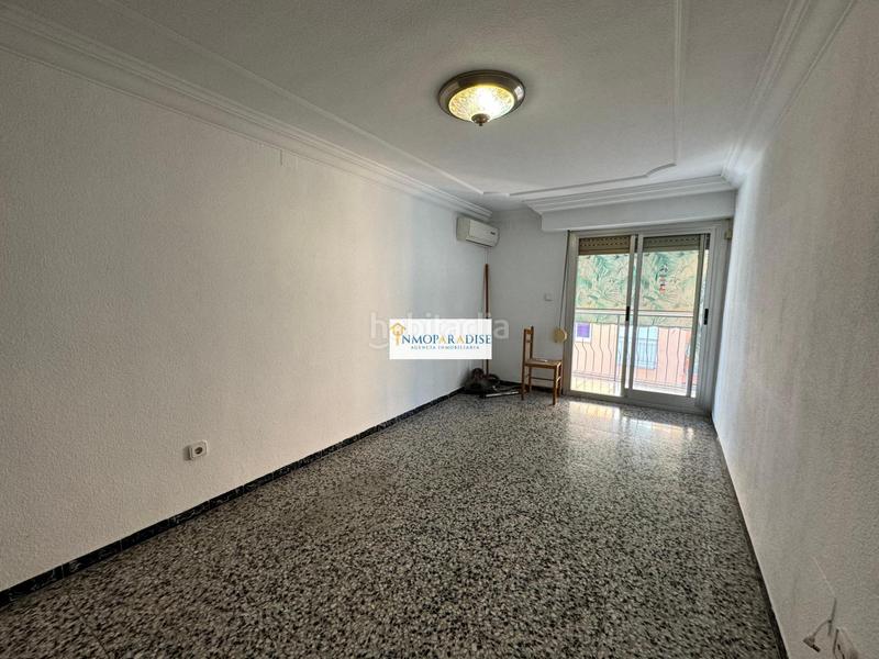 Foto a2a42182-0dd8-4f1e-90f3-e6073e76d6ac. Piso inmoparadise ofrece espectacular piso en venta de 81 m2 en la zona de Carolinas Altas 3 hab, 1 baño en Alicante