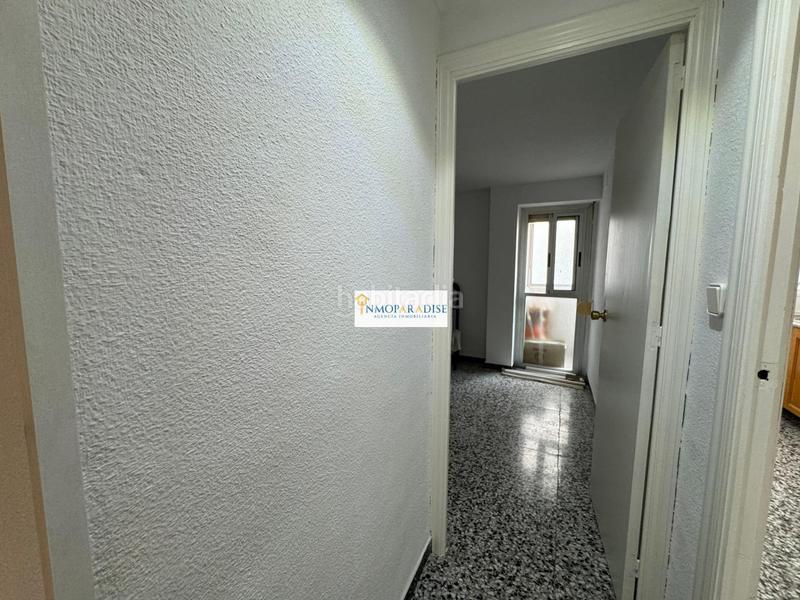 Foto b9018a0a-e8b1-49e3-a5cf-4cb306e63212. Piso inmoparadise ofrece espectacular piso en venta de 81 m2 en la zona de Carolinas Altas 3 hab, 1 baño en Alicante
