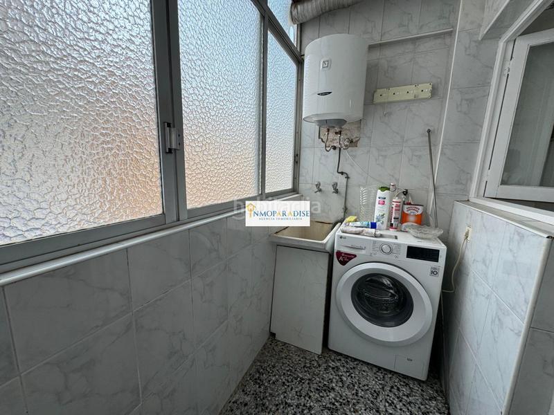 Foto f51d9dc2-69fb-4d15-9e21-fc1a78089abe. Piso inmoparadise ofrece espectacular piso en venta de 81 m2 en la zona de Carolinas Altas 3 hab, 1 baño en Alicante