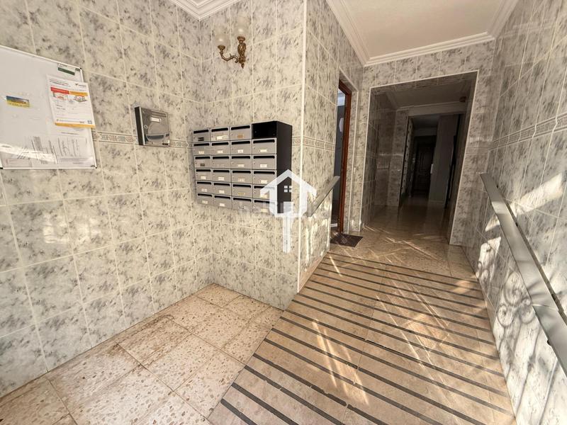 Foto 2b4df94a-9365-453b-95df-1ae868d256a5. Piso  en venta en plà del bon repòs, planta baja con patio privado y ascensor en Alicante