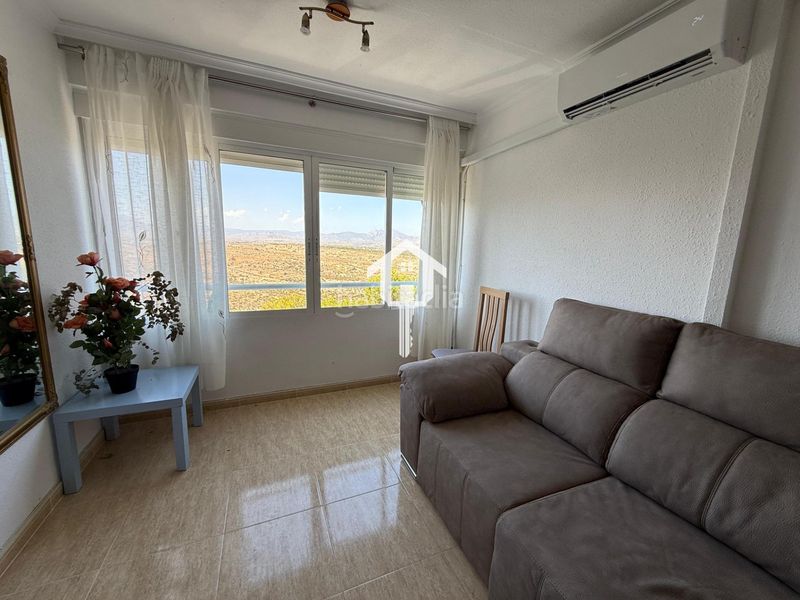 Foto f53f7fc8-96c5-4bd9-b438-12e179806344. Pis a Juan XXIII Alicante