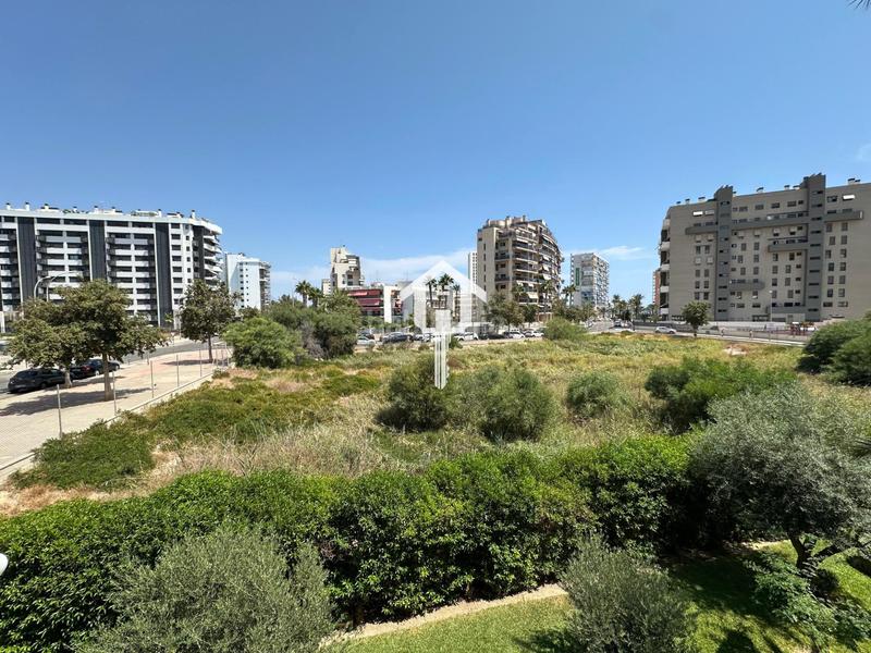 Foto 4a081ce1-3b2f-4b4c-88a8-248f2d390f3f. Appartamento con parcheggio piscina in PAU 5 Alicante