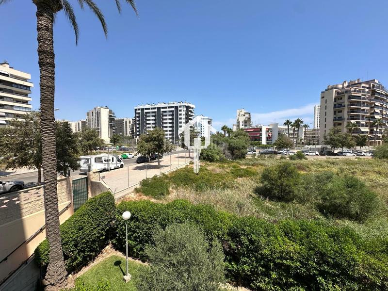 Foto 7b54a3b9-d428-46c9-8d16-07512eba92c1. Appartamento con parcheggio piscina in PAU 5 Alicante