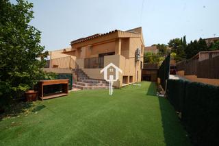 Xalet a Santa Faz. Chalet en venta en mutxamel