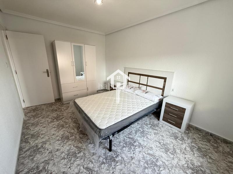 Foto 86816904-67aa-4f90-98a0-8f8a02497d3a. Piso  en venta en virgen del remedio, 3 habitaciones, balcón acristalado y ascensor en Alicante