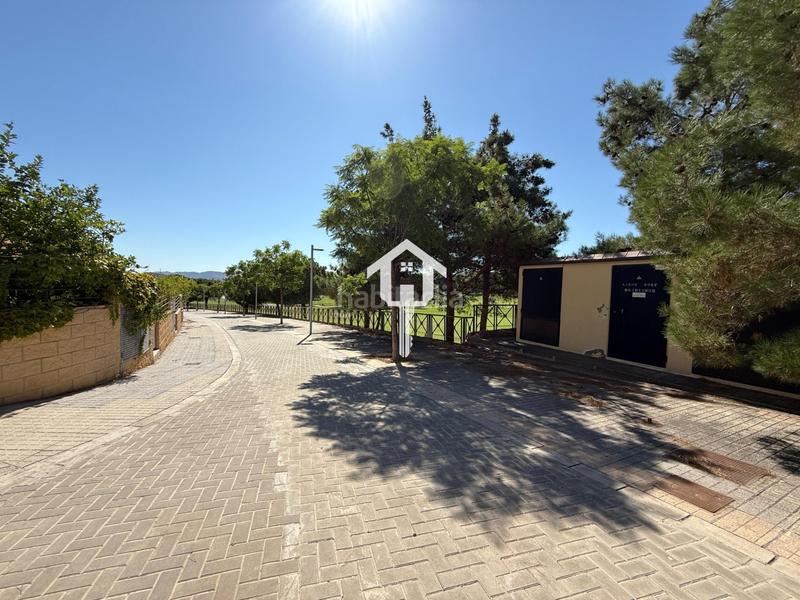 Foto 8716d31e-6de6-4f3f-9314-bc3d87fe6625. Casa adosada chaelt adosado en venta en alenda golf en Monforte del Cid