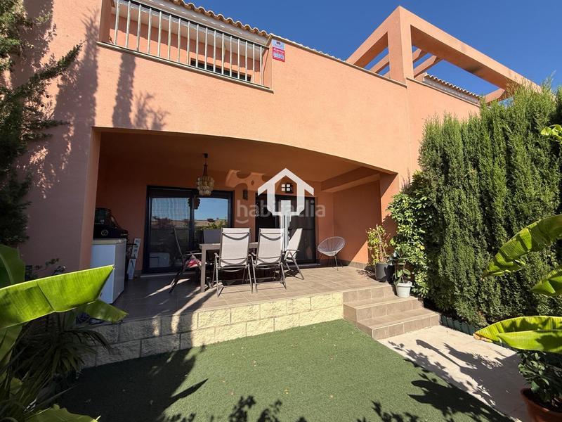 Foto a2e66a63-2df2-44de-a272-6d8b85368dea. Casa adosada chaelt adosado en venta en alenda golf en Monforte del Cid