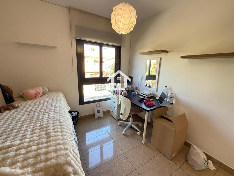 Foto a56617b6-40ad-4e2e-b522-0c9ef8a0c985. Casa adosada chaelt adosado en venta en alenda golf en Monforte del Cid