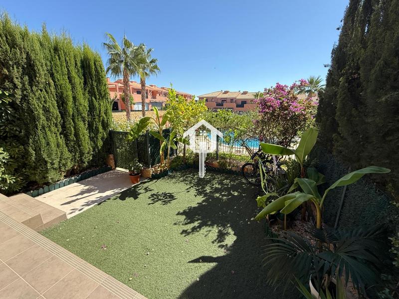 Foto b6041d29-d054-4abb-8c45-836f2c3d6c68. Casa adosada chaelt adosado en venta en alenda golf en Monforte del Cid