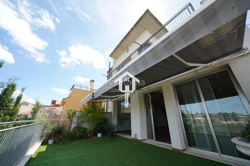 Foto 4b6bbc3f-4a52-45a9-8915-1e96119f4463. Casa adosada chalet adosado en venta en alcoy en Centre-Zona Alta Alcoi