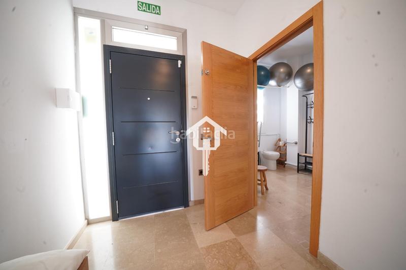 Foto 6ed93f31-c47b-47cf-b296-a4875ff0b4e2. Casa adosada chalet adosado en venta en alcoy en Centre-Zona Alta Alcoi