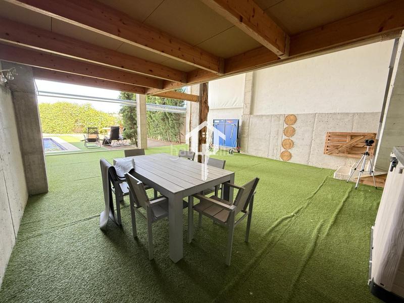 Foto 880b3f20-0be2-4184-9ef0-e56ba4f57939. Casa adosada chalet adosado en venta en alcoy en Centre-Zona Alta Alcoi