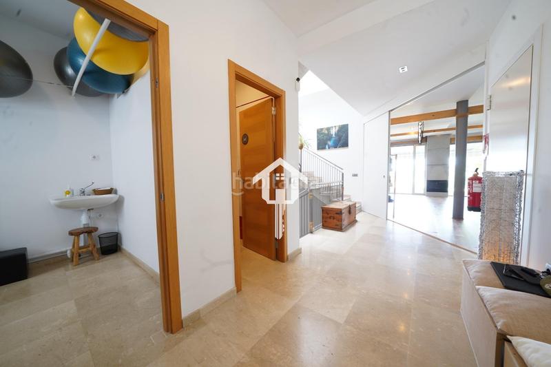 Foto b160c6d0-a4b9-4724-8aad-f9df80a41c51. Casa adosada chalet adosado en venta en alcoy en Centre-Zona Alta Alcoi