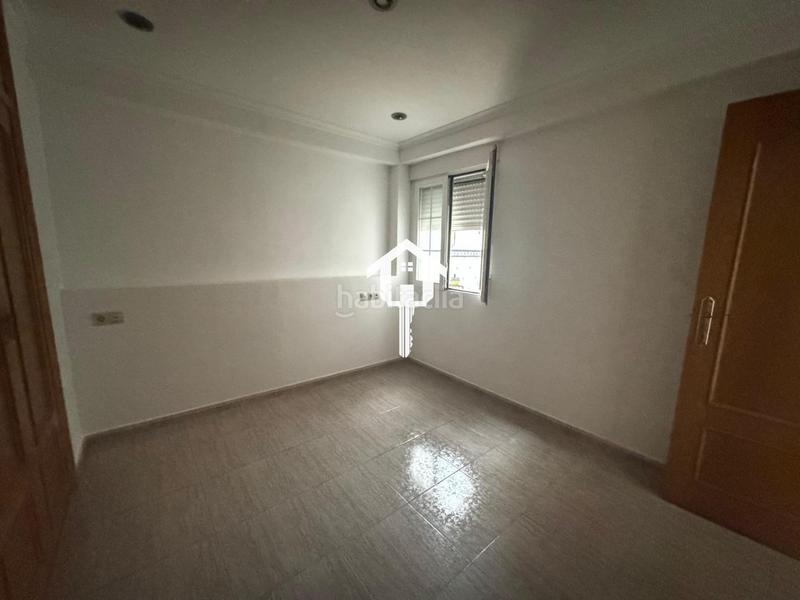 Foto c444a5ca-b1f4-42d9-812d-3cef39293498. Flat in Carolinas Altas Alicante