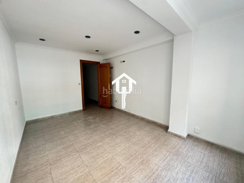 Foto 0ecbdf44-b42e-4d0f-8b4f-3ad9f2b682d2. Piso en Carolinas Altas Alicante