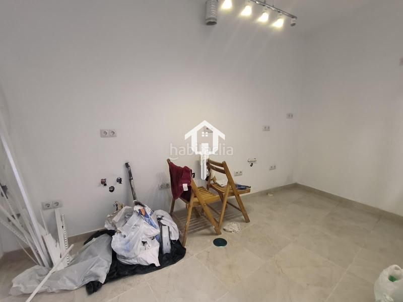 Foto 1f1ec7d0-8c85-472f-bc28-c06ca82530d4. Local comercial a Carolinas Altas Alicante