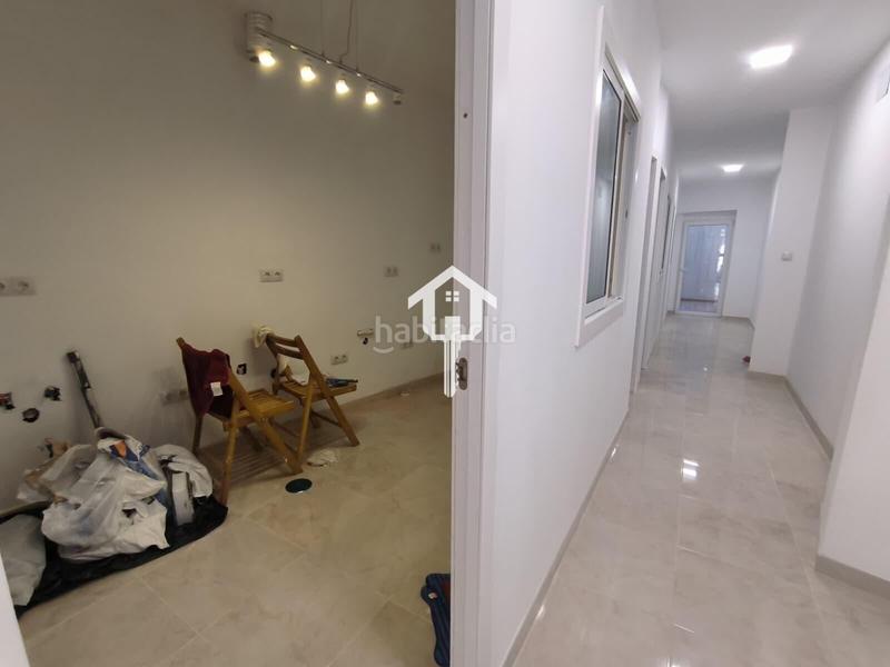 Foto 61a22d29-395c-42a6-b2e8-814129a050e8. Local comercial a Carolinas Altas Alicante