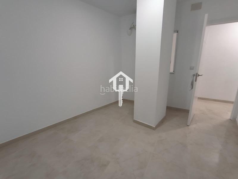 Foto 91f5329f-308e-4b3c-9ddb-e3a30e3eb80d. Local comercial a Carolinas Altas Alicante