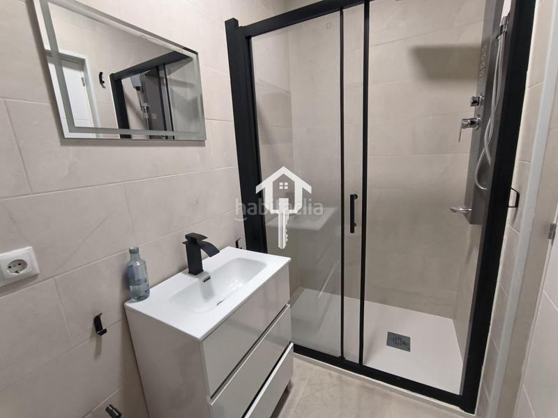 Foto 947505fe-530d-4d4a-b72f-ed4da2be5ff4. Local comercial a Carolinas Altas Alicante