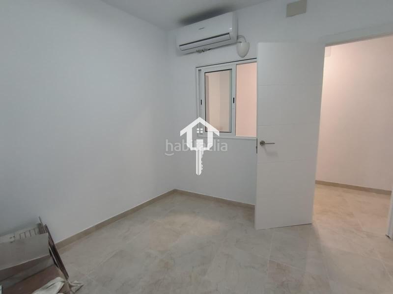 Foto d827ed38-2ba1-45fd-a3a1-f3d2d0a22c1c. Local comercial a Carolinas Altas Alicante