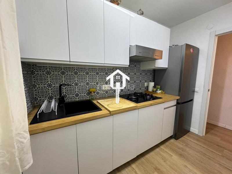 Foto 0002312b-707a-40d4-bf00-ffbc1430e7ba. Pis a Mercado Alicante