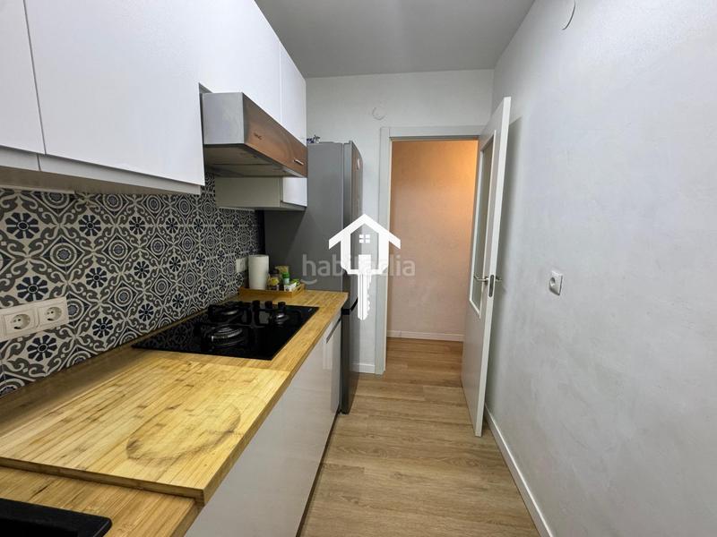 Foto bf4ad207-a451-40e1-a983-0f37ab3d1620. Pis a Mercado Alicante