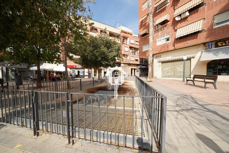 Foto 1169c40e-7748-4337-b1e1-64b4a8fa32d1. Flat in Florida Alta Alicante