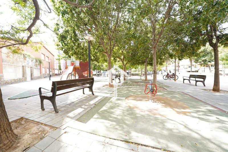 Foto 3c5656cc-77bd-40be-b3cd-d8563f72fbd9. Flat in Florida Alta Alicante