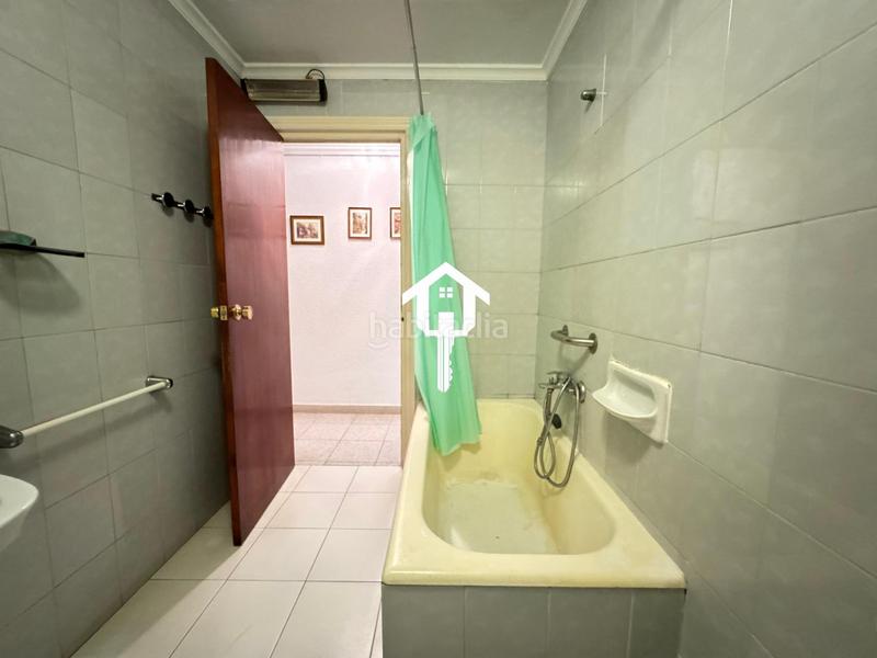 Foto b1eb1ccd-b724-4a8a-8fb3-e794e9012715. Flat in Carolinas Bajas Alicante