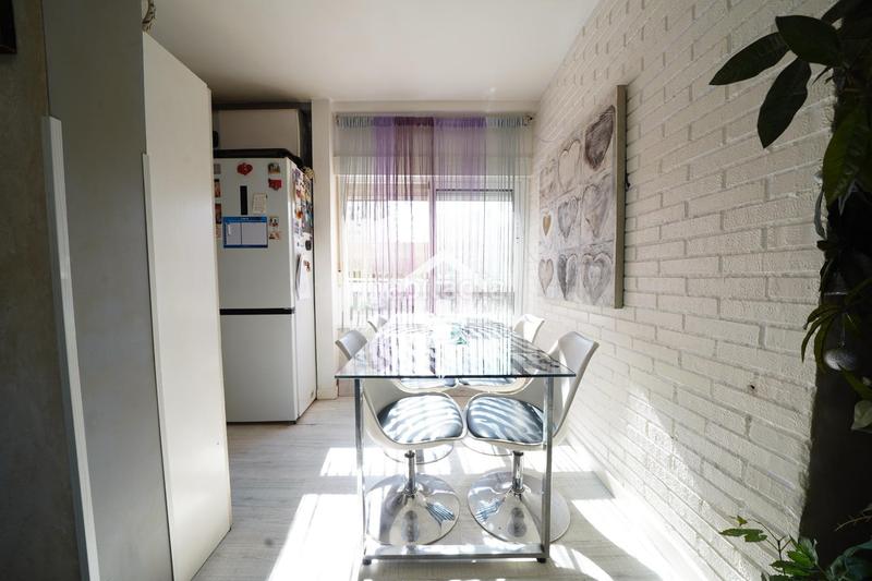 Foto be73fd58-42e2-4bb5-a3c6-e7adce23c4d8. Flat with pool in Juan XXIII Alicante