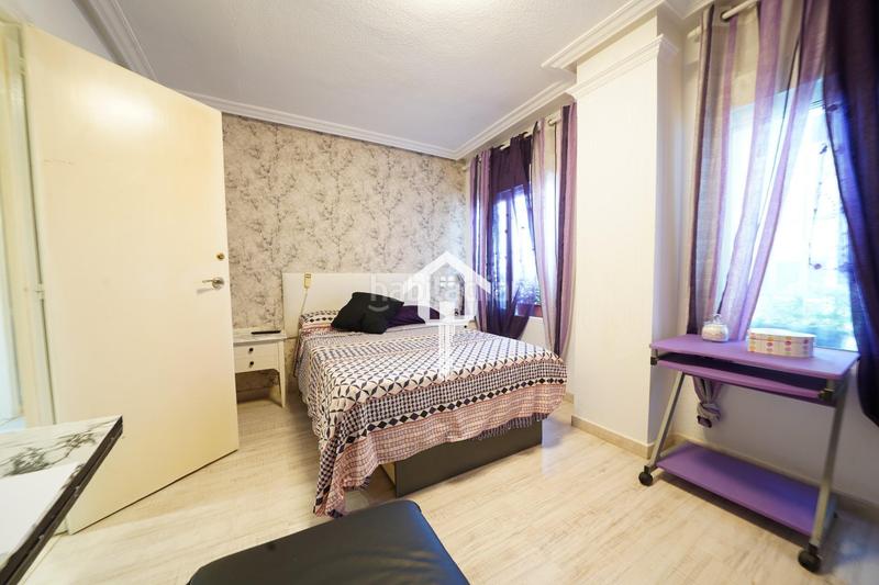 Foto cee1b0df-df89-48ff-9e5b-9b28a30fc645. Flat with pool in Juan XXIII Alicante