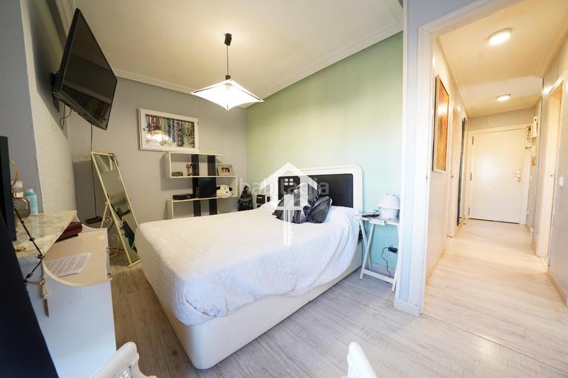 Foto dadf8b32-4c93-4cc8-984b-831df487c413. Flat with pool in Juan XXIII Alicante