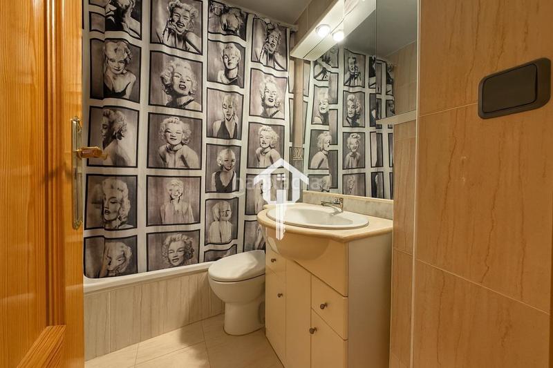 Foto 01623c27-dd49-49b0-bccc-ce5f03780eae. Piso  en venta en ciudad elegida, 3 habitaciones, piscina, garaje y vistas al mar en Alicante